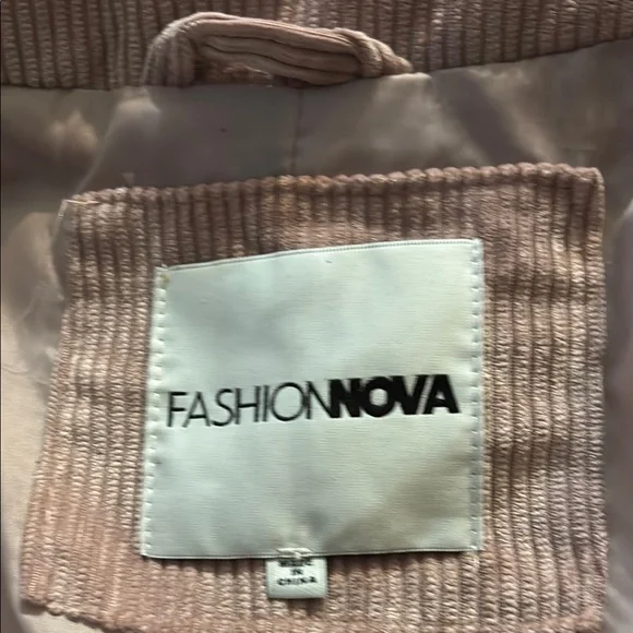 Fashion Nova Cover Your Tracks Puffer Jacket with Ribbed Details Mauve 2x NWOT - Picture 5 of 5